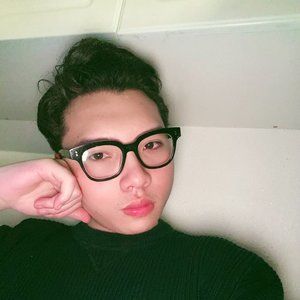 Meet your Posher, Hoang